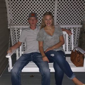 Meet your Posher, Carlie